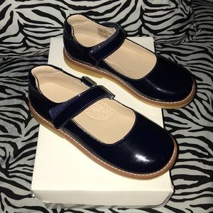 NWT Girls Petits Marcheurs Classic Mary Janes